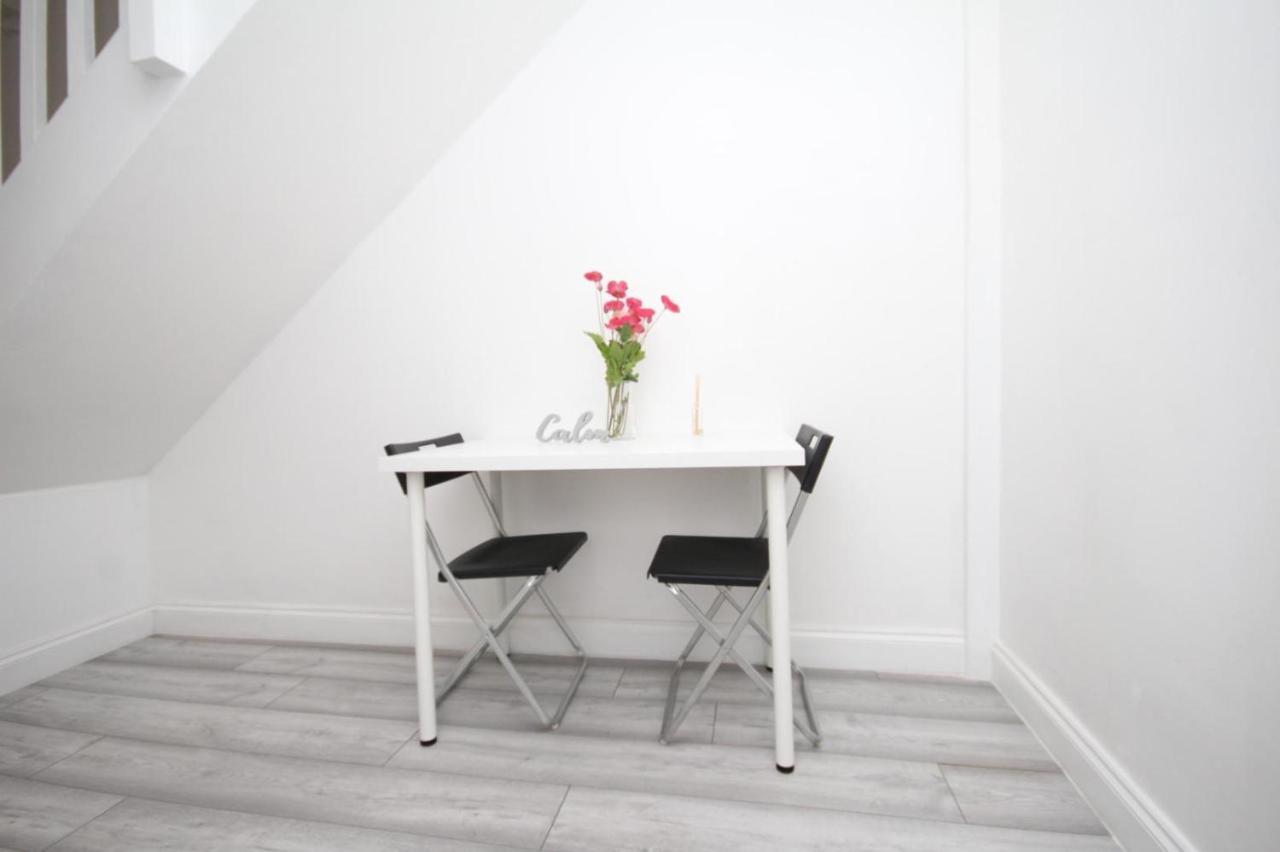 Lovely 3 Bed Spacious Flat Apartment In Central Λονδίνο Εξωτερικό φωτογραφία